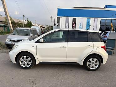 Унаа: Toyota Ist: 2003 г., Хетчбек — 2