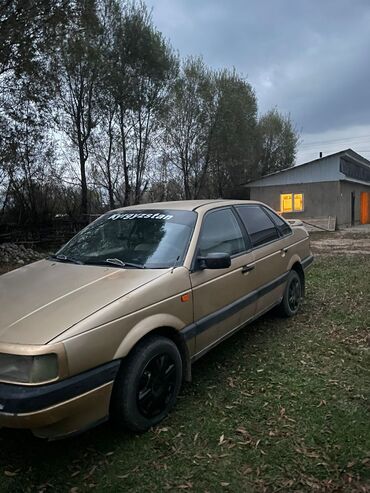 афто токмок: Volkswagen Passat: 1989 г., 1.8 л, Типтроник, Бензин, Седан