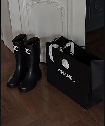 чон: Сапоги Chanel Продам сапоги 🖤 Новые, размер не подошел, состояние — 2