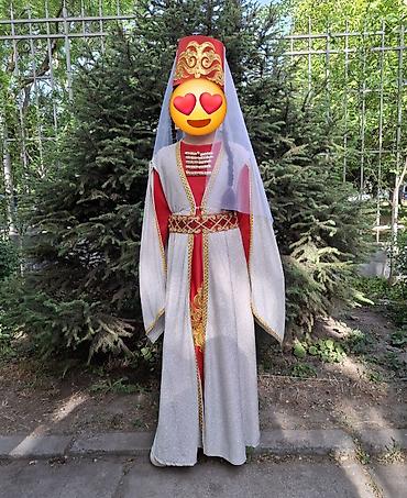 Платья: Детский национальный сценический костюм (девичий) Состав комплекта: - — 2