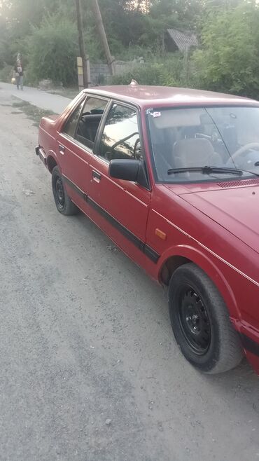 авто мини: Mazda 626: 1988 г., 1.8 л, Механика, Бензин, Седан