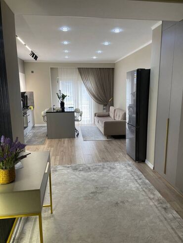 снять квартиру в районе автовокзала: 3 комнаты, 104 м², Элитка, 3 этаж, Евроремонт
