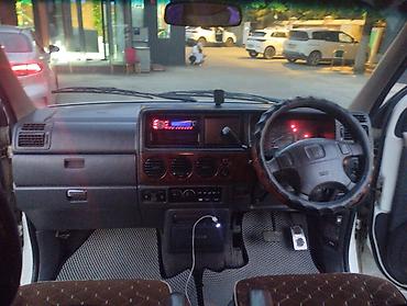 минвен: Honda Stepwgn: 2000 г., Минивэн — 6