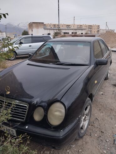 Mercedes-Benz: Mercedes-Benz E-Class: 1997 г., 2.8 л, Механика, Бензин, Седан
