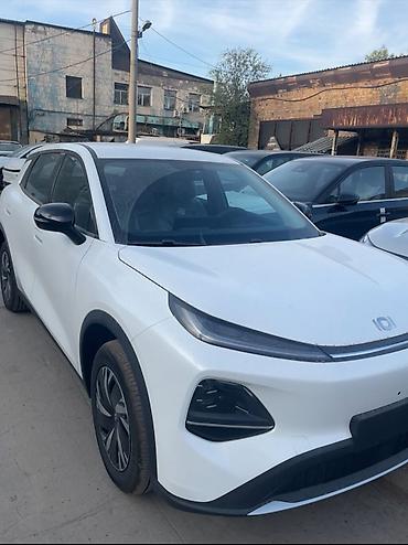 xpeng g3: Changan Qiyuan Q05: 2026 г. — 1
