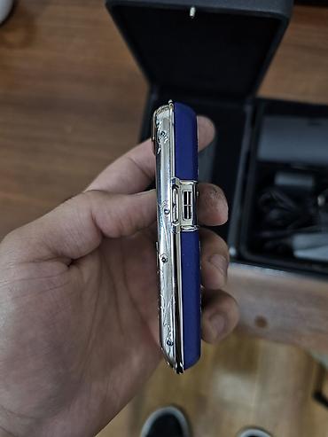 finishing touch: Vertu Signature Touch, 4 GB, rəng - Mavi, Düyməli — 2