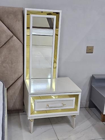 par: Selin – Yataq Dəsti Qiymət: 990 AZN Çatdırılma: pulsuz Ünvan — 3
