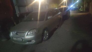 Toyota: Toyota Avensis: 2003 г., 2 л, Механика, Дизель, Универсал
