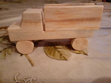 Şəkillər, tablolar: Yağlı boya ilə əl işləri və ağacdan olan əl işləri — 19