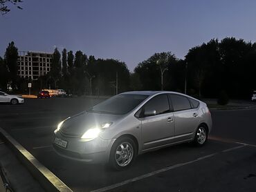 чехол на приус: Toyota Prius: 2005 г., 1.5 л, Вариатор, Гибрид, Хэтчбэк