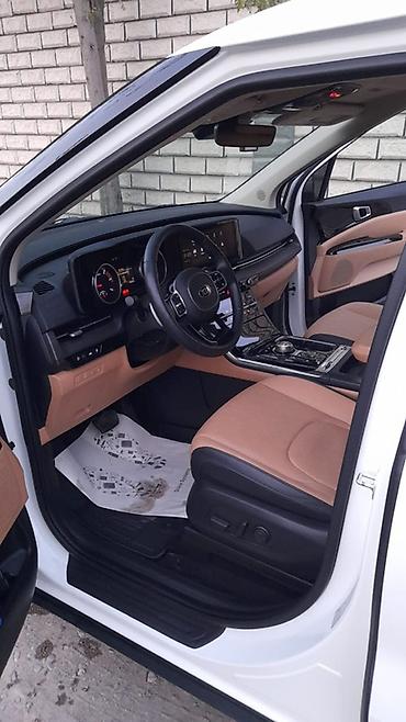Kia: Kia Carnival: 2021 г., Минивэн — 6