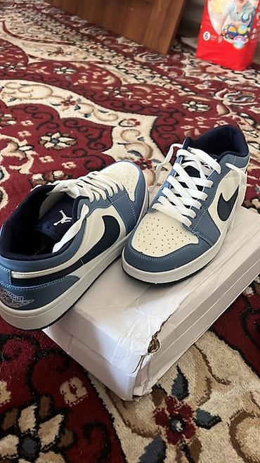 nike dunk: Кроссовки низкие в стиле баскетбольных Jordan, двухцветные. - Цвет — 1