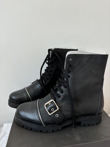 kozne poluduboke cizme: High boots, Paar, 40