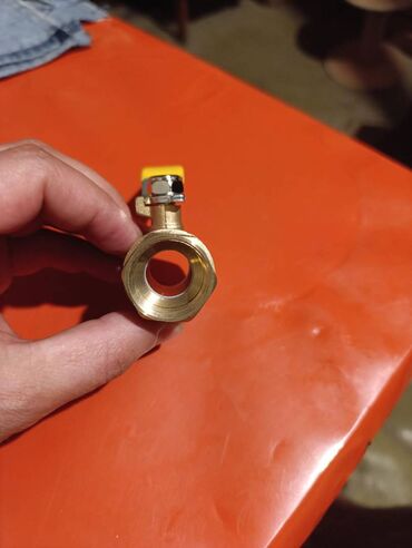 Digər metal məhsullar: Stokda olan qaz və su təchizatı üçün nəzərdə tutulmuş materialların — 20