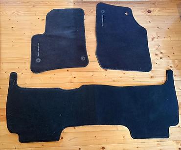 Аксессуары и тюнинг: Porsche üçün original salon ayaqaltıları dəsti. Dəstə 3 ədəd ayaqaltı — 1
