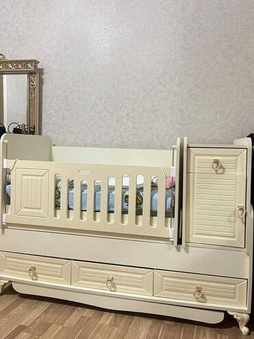 Digər mebel: Beşik 130 AZN matras daxil yaxşı vəziyyətdədi ünvan 28 may (9599