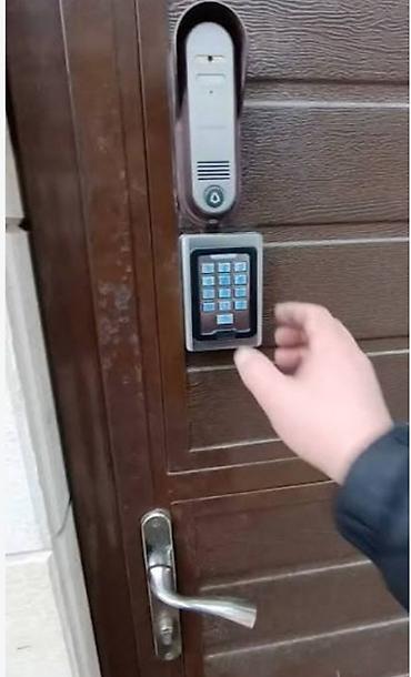 замков: Электронный замок с кодовой клавиатурой и вызывной панелью домофона - — 1