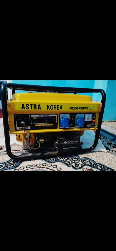 Restoran mebeli: Endirim‼️Generator 230 Azn. Çox Az Işlənib Yenidən Seçilmir 2.5Kw