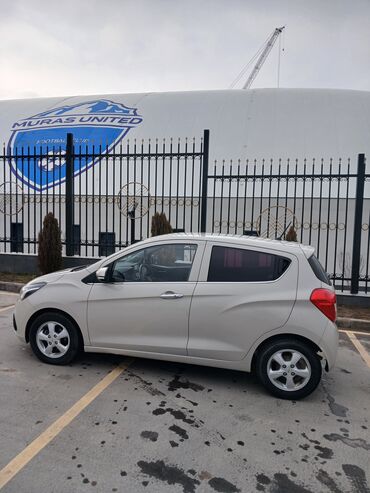 Chevrolet: Chevrolet Spark: 2018 г., 0.1 л, Автомат, Бензин, Хэтчбэк — 3