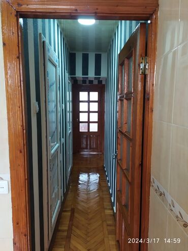 Köhnə tikili: Mənzil – çoxmərtəbəli daş binada - Plan: ayrıca otaq, mətbəx, sanitar — 8