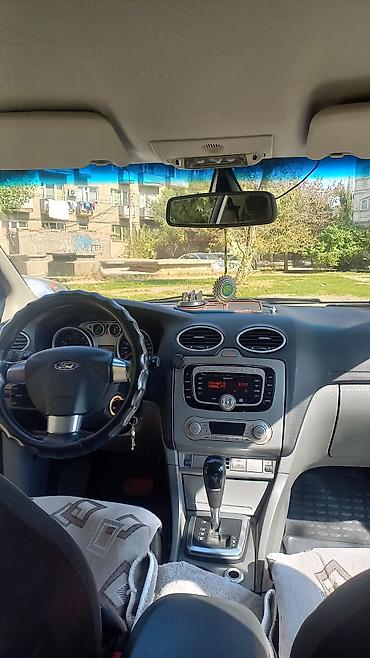 kia karneval: Ford Focus: 2010 г., 2 л, Автомат, Бензин, Седан — 3