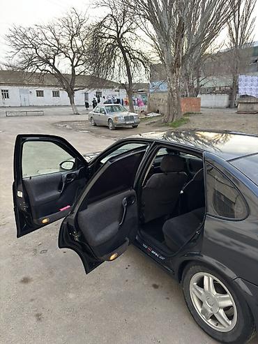 Opel: Opel Vectra: 2 l | 1996 il 266000 km Sedan — 8