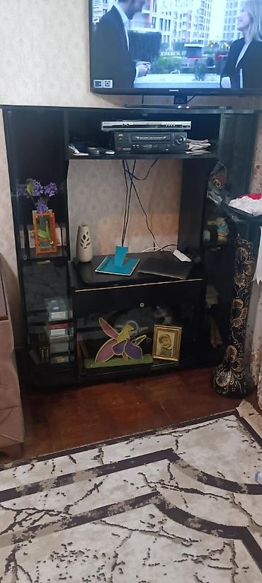 ev mebel: TV stendi – çoxfunksiyalı künc model - Material: qara rəngdə — 1