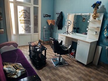 Digər salon, tibbi mebel: Barber/özəl saç kəsimi və vizaj üçün hazır iş sahəsi icarə verilir -
