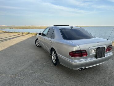 Mercedes-Benz: İl 1997 2 111 mator Karopkayagi 2 aydı dəyişib Matorun yagi 5 gundu