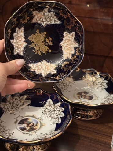 Külqabılar: Şüşə külqabılar və dekorativ qablar dəsti - Şüşə külqabı: EFES — 18