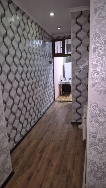 Həyət evləri və villaların satışı: Bakıxanov qəs. 2 otaqlı, 3 kv. m, Yeni təmirli — 6