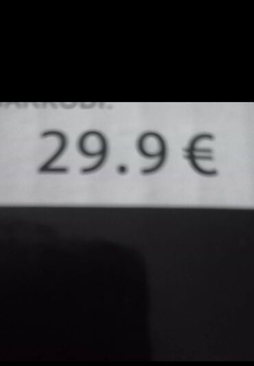 Kompleti posuđa: Servis za 4 osobe sa velikim soljama. Boja je lepa crvena. razlika — 5