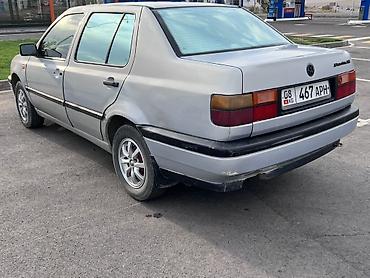 Volkswagen: Volkswagen Vento: 1994 г., 1.8 л, Механика, Бензин, Седан — 7