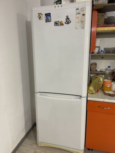 Холодильники: Холодильник Indesit, Б/у, Side-By-Side (двухдверный)