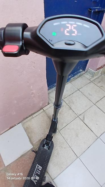 saat alan: RILEY elektrik skuteri 1ay sürülüb - Rəqəmsal LCD displey: sürət — 1