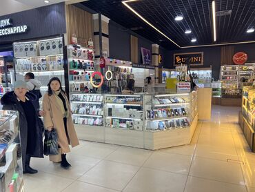работа бишкек склад: Сатам Бутик Islet in the mall, 10 кв. м, 1 кабат