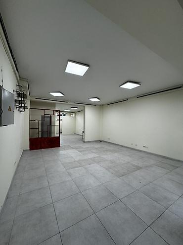 кну: Сдаю Офисный кабинет: 85 м², В жилом комплексе, С ремонтом, Первая линия, С отдельным входом, С отдельным санузлом — 10