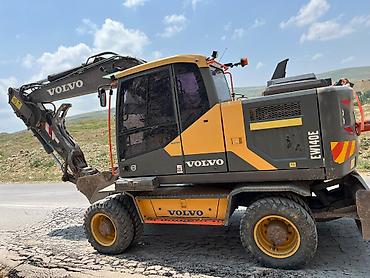 мото 300: Экскаватор, Volvo, 2016 г., Колесный — 3