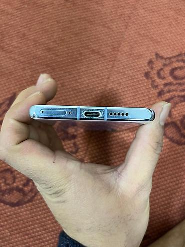 moj auto: If you like the phone dm me miner scratch in back pannal like new — 5