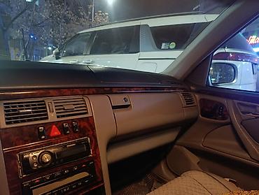 Mercedes-Benz: Mercedes-Benz E-Class: 2000 г., 3.2 л, Типтроник, Бензин, Седан — 6