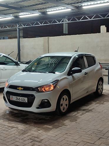 люк 124: Chevrolet Spark: 2018 г., 0.1 л, Вариатор, Бензин — 1