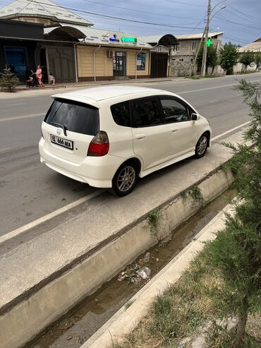 Honda: Honda Fit: 2003 г., 1.5 л, Вариатор, Бензин, Хэтчбэк