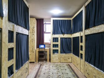 Отели и хостелы: Хостел Бишкек 24/7 | От 700 сом | Чисто, уютно, Wi-Fi 🛏 Комфортные — 3