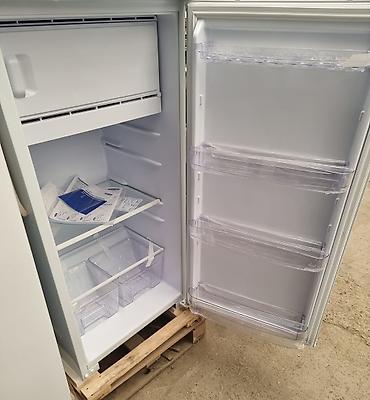 Soyuducular: Soyuducu Бирюса 10 Rusiya istehsalı Ümumi həcmi Soyuducu həcmi- 235L — 16