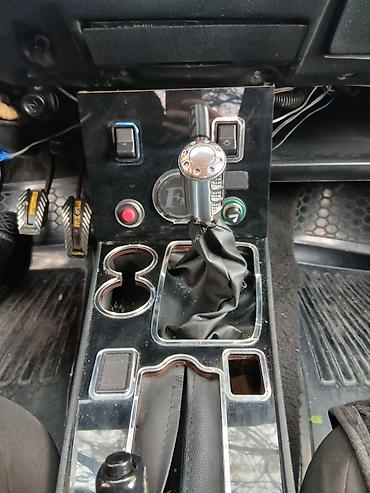 VAZ (LADA): Model: Lada (VAZ) 2107, ağ rəng, sedan gövdə Əsas xüsusiyyətlər: - — 3