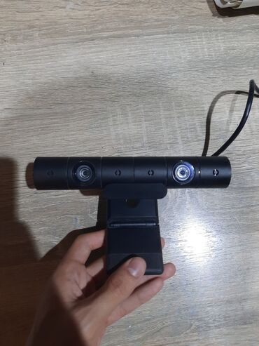 ps4 alışı: Playstation 4 camera 
teze hec bir problemi yoxdu