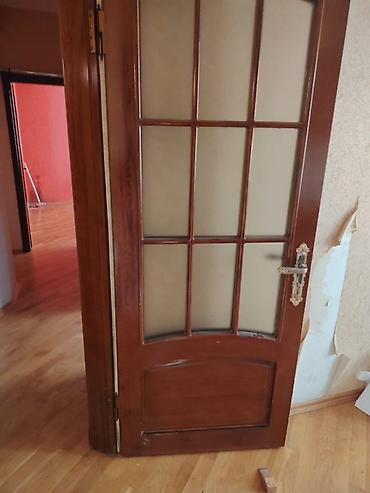 Ev və bağ: 4 ədəd şüşəli, 2 ədəd sanuzel Kilidləri mövcud deyil - Material — 2