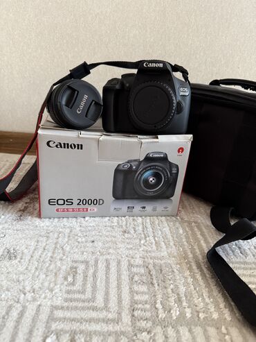 фотоаппарат с видеокамерой: Продаю Canon 2000D+сумка для фотоаппарата