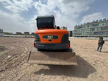 Экскаваторы: Экскаватор, Колесный — 4