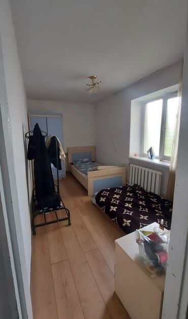 Продажа домов: 2 комнаты, 42 м², Индивидуалка, 5 этаж, Косметический ремонт